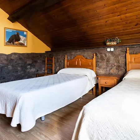 Casa De Aldea Menendez Holiday home *
