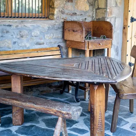 Casa De Aldea Menendez Holiday home Cangas De Narcea